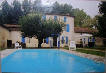 Luxury ren. FERME U, pool, calm Mons&eacute;gur